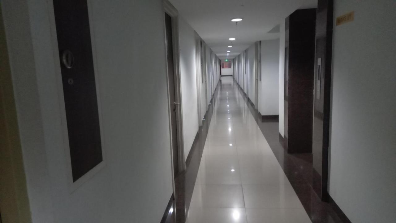 Apartemen Student Castle Yogyakarta Esterno foto